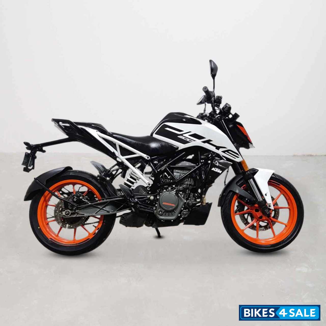 KTM Duke 200