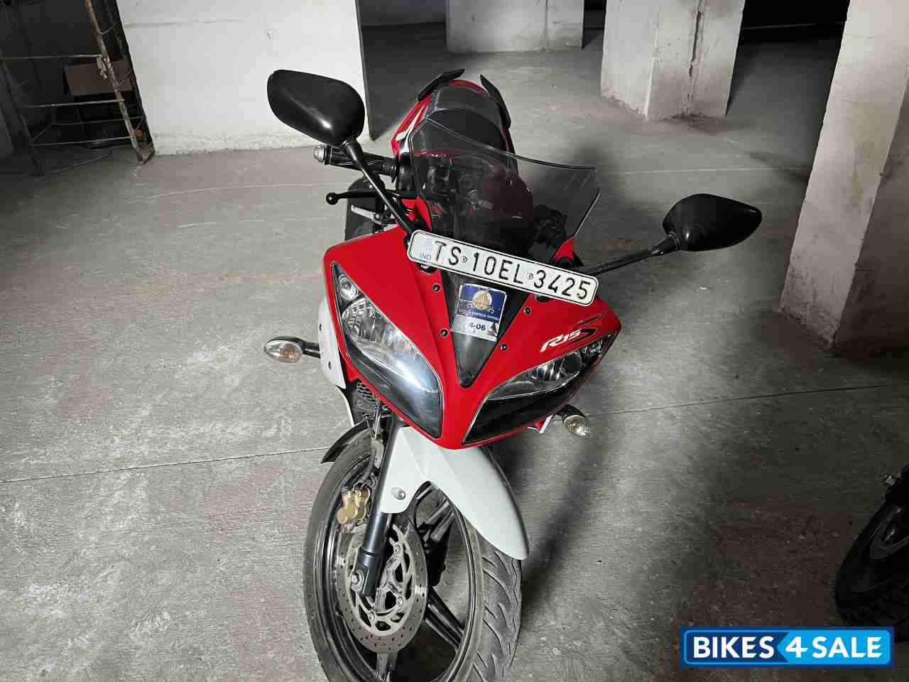 Red Yamaha YZF R15 S