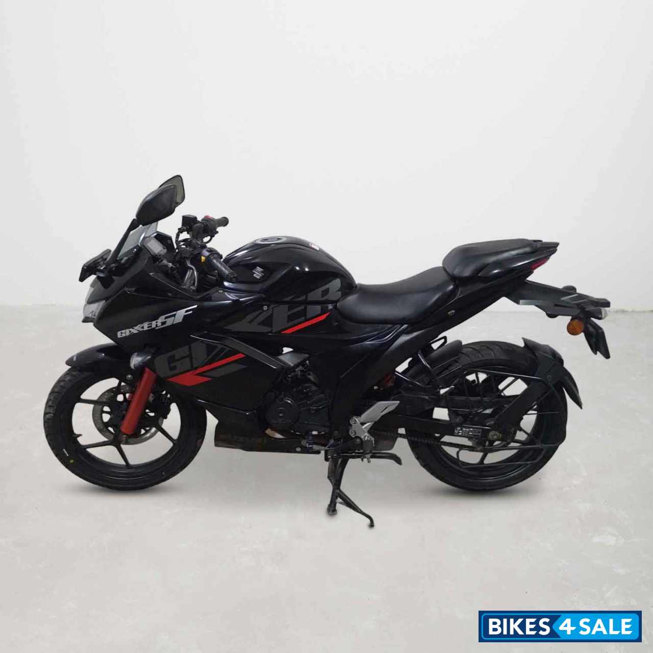 Suzuki Gixxer SF