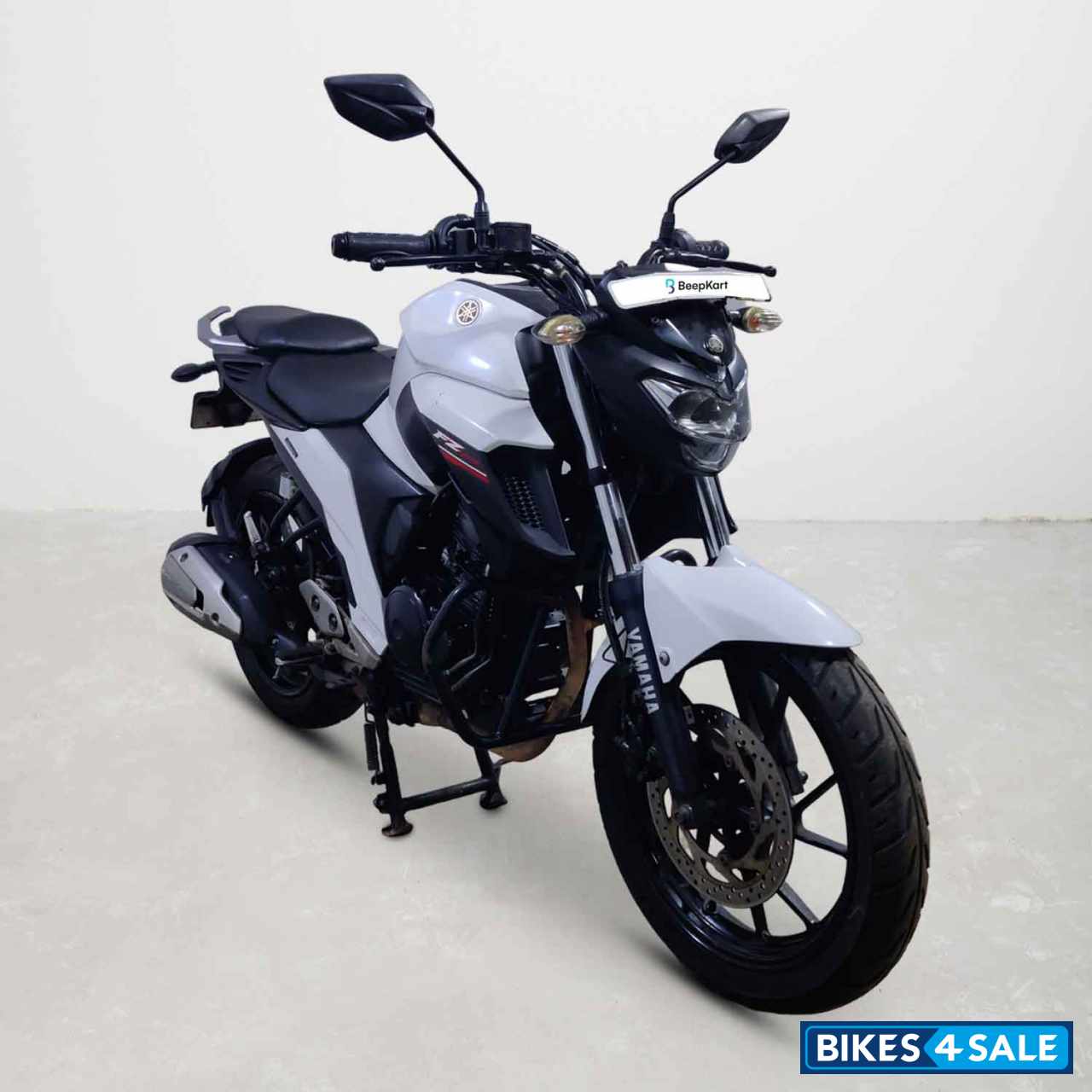 Yamaha FZ25