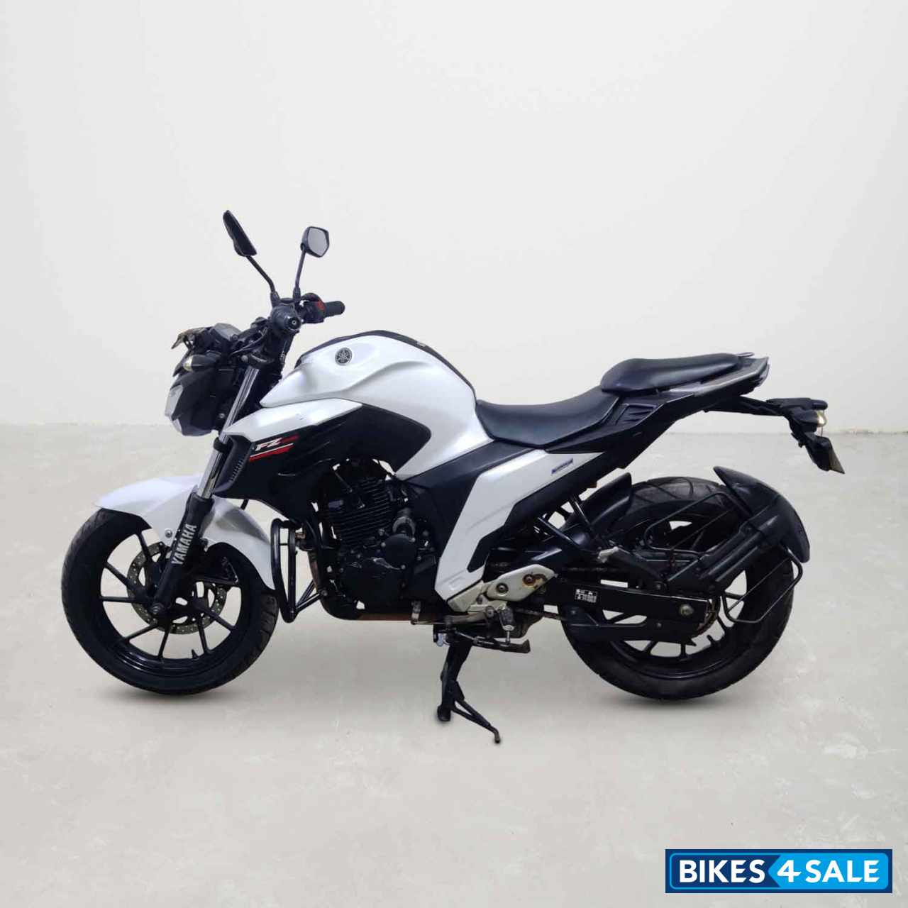 Yamaha FZ25