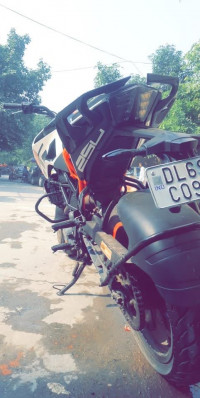 White KTM Duke 250