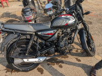 Black Bajaj CT 125X
