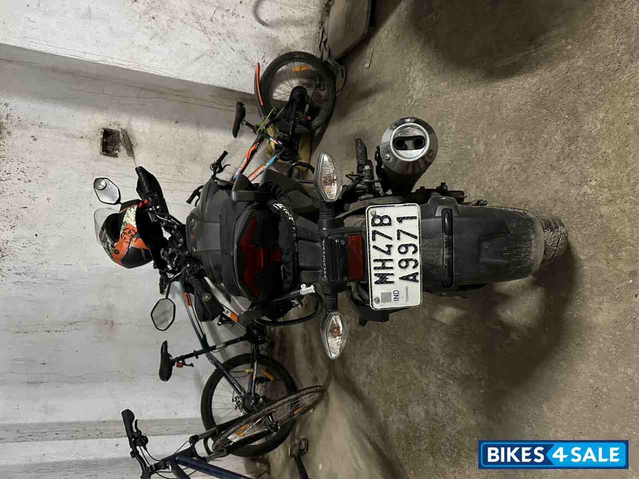 Grey Honda XBlade BS6 Grey Honda XBlade BS6