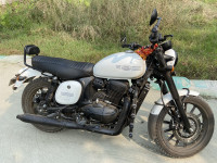 Jawa forty two BS6 2021 Model