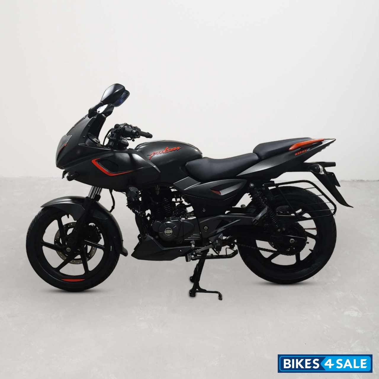 Bajaj Pulsar 180