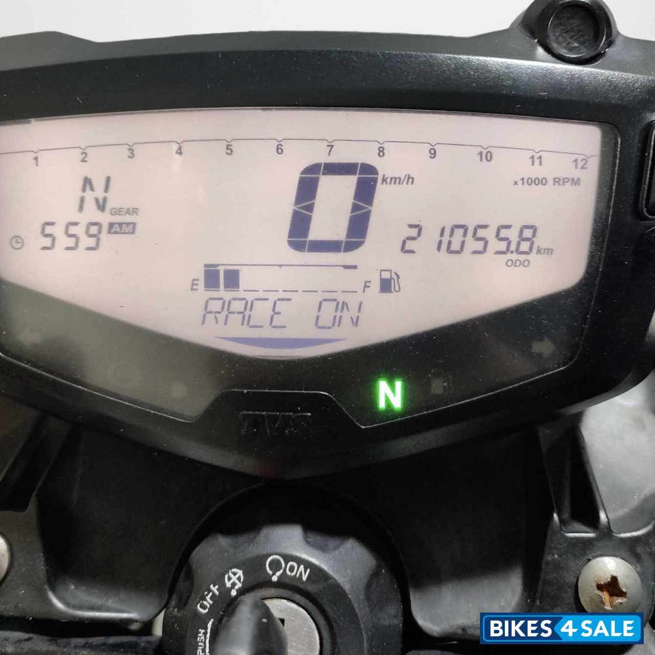 TVS Apache RTR 200 4V