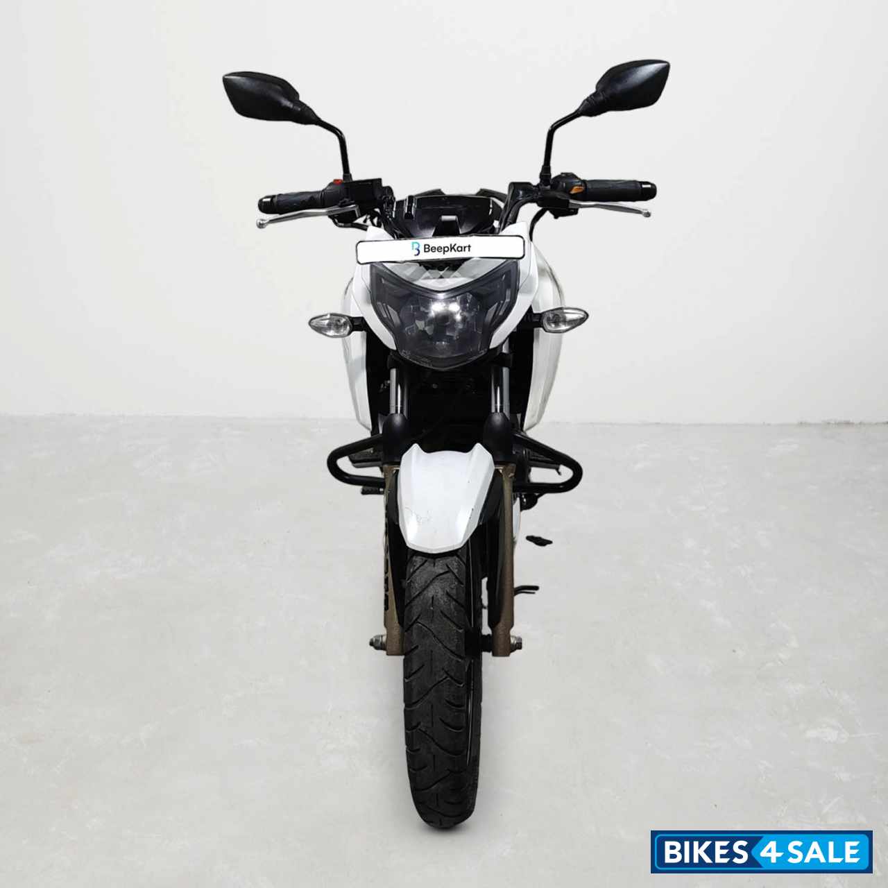 TVS Apache RTR 200 4V