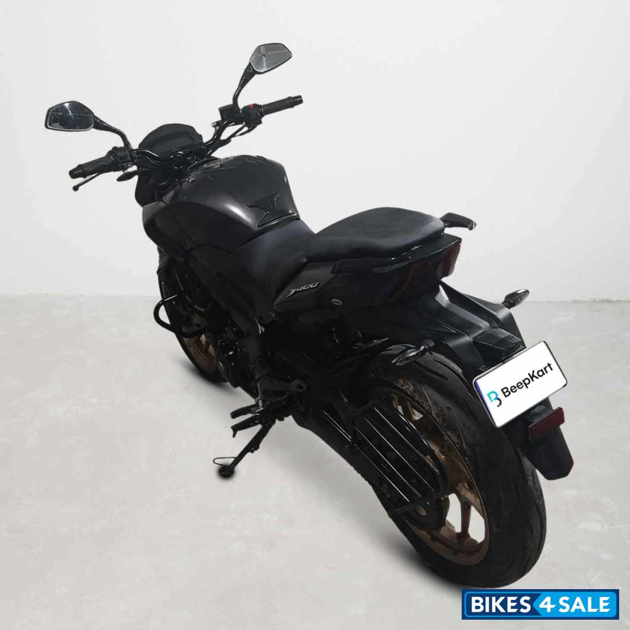 Bajaj Dominar 400