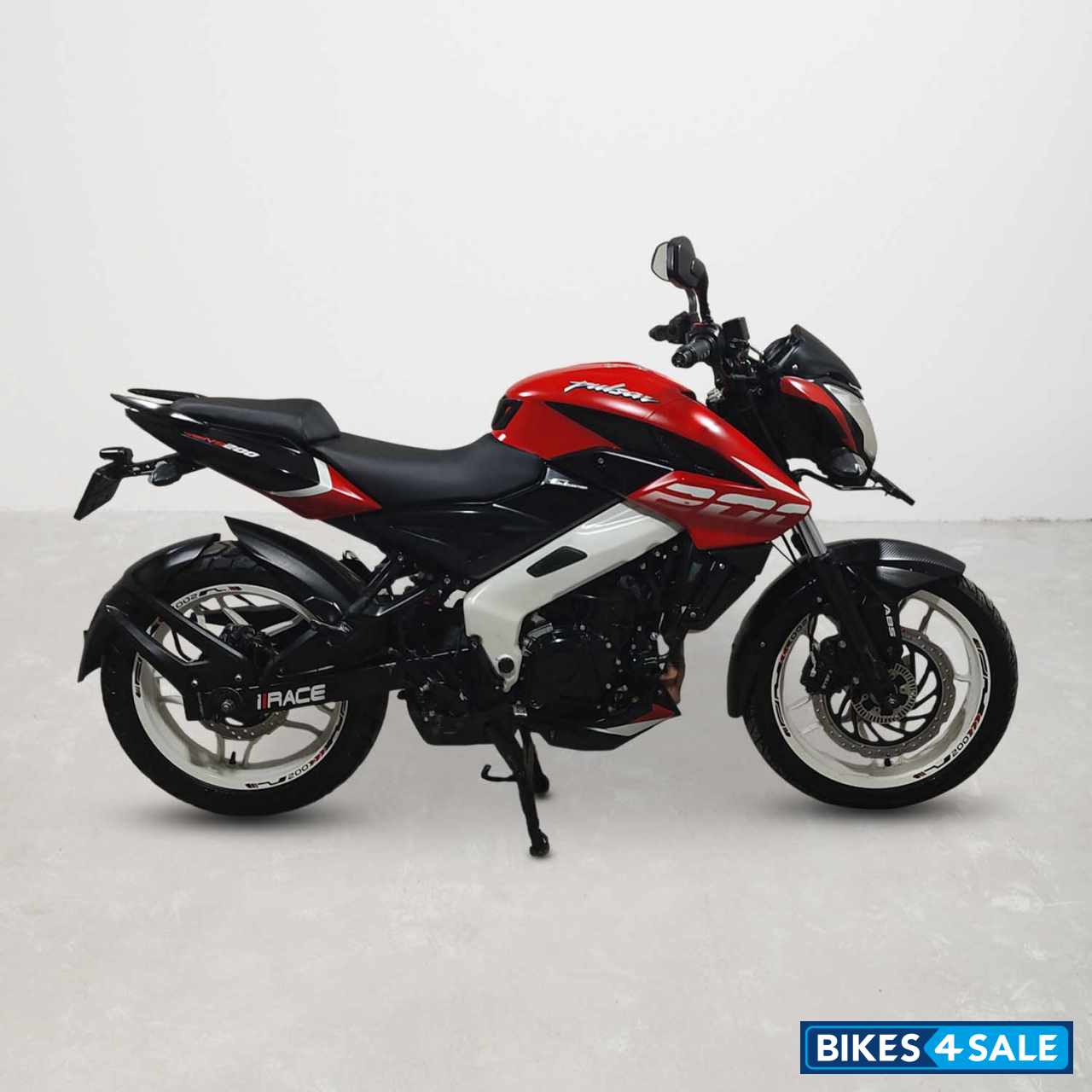 Bajaj Pulsar NS200
