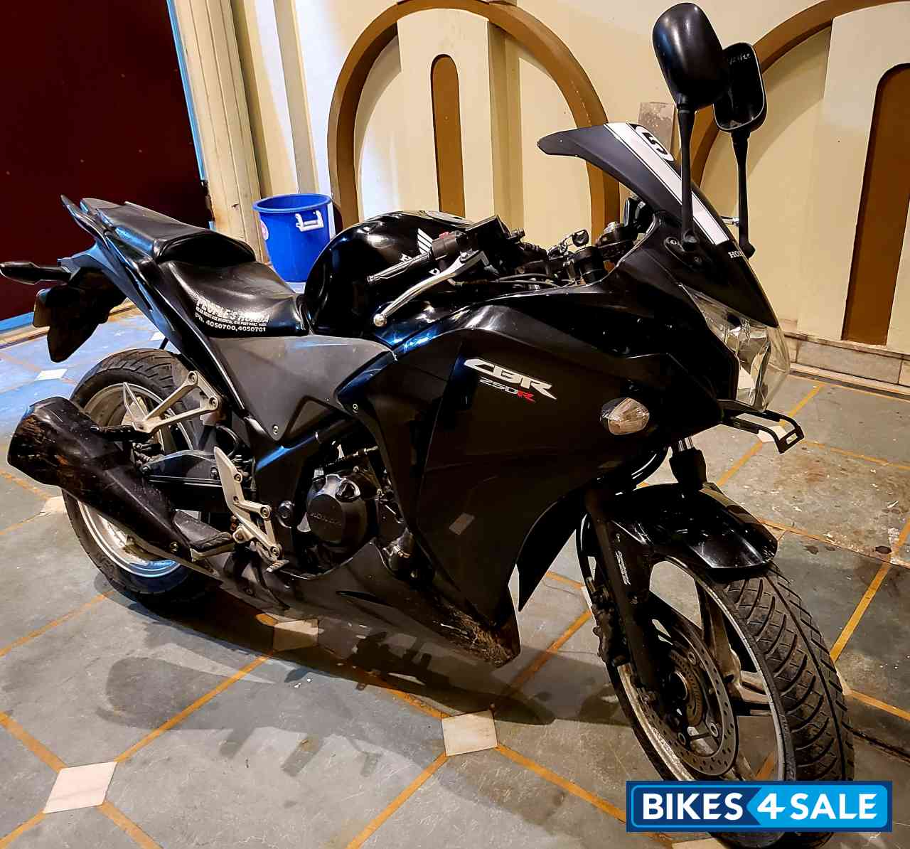 Black Honda CBR 250R ABS Black Honda CBR 250R ABS