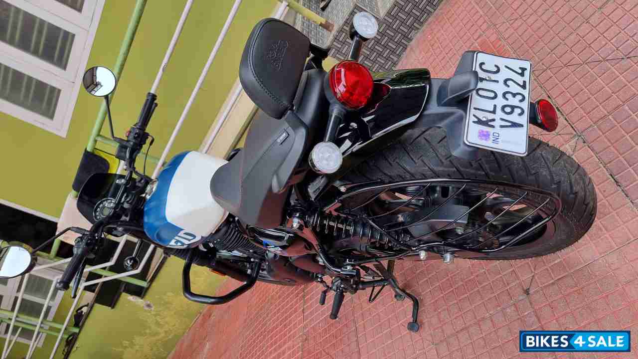 Royal Enfield Hunter 350 Metro