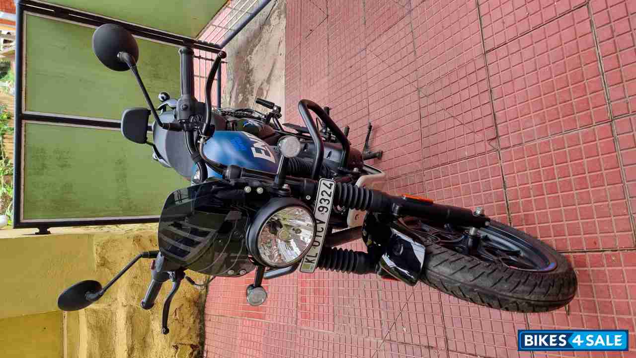 Royal Enfield Hunter 350 Metro
