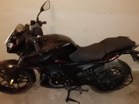 Black Bajaj Pulsar N160 Dual Channel ABS