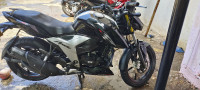 Black TVS Apache RTR 160 4V BS6