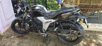 Black TVS Apache RTR 160 4V BS6