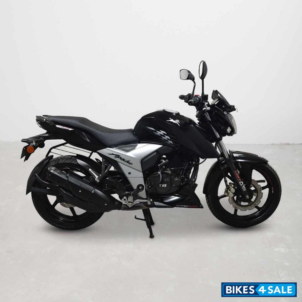 TVS Apache RTR 160 4V