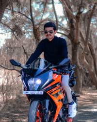 Black Orange KTM RC 200