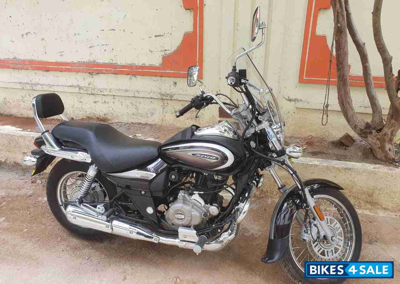 Bajaj Avenger Cruise 220 BS6