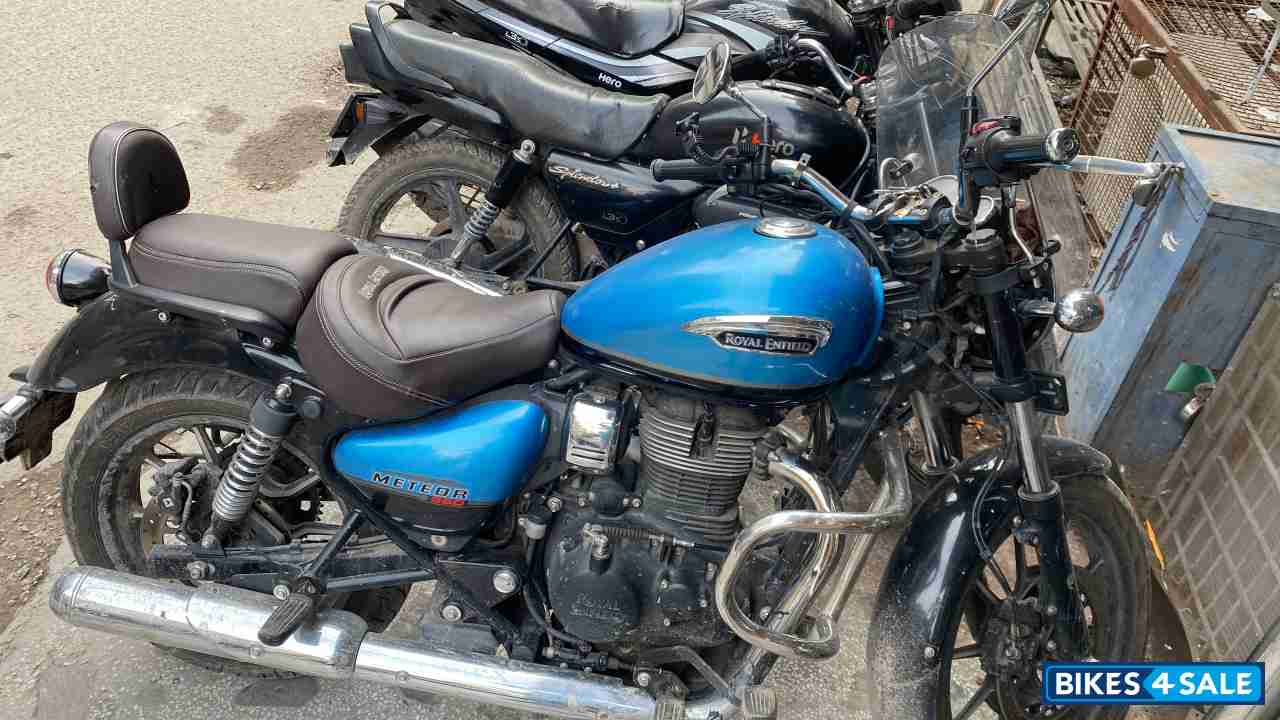 Royal Enfield Meteor 350 Supernova