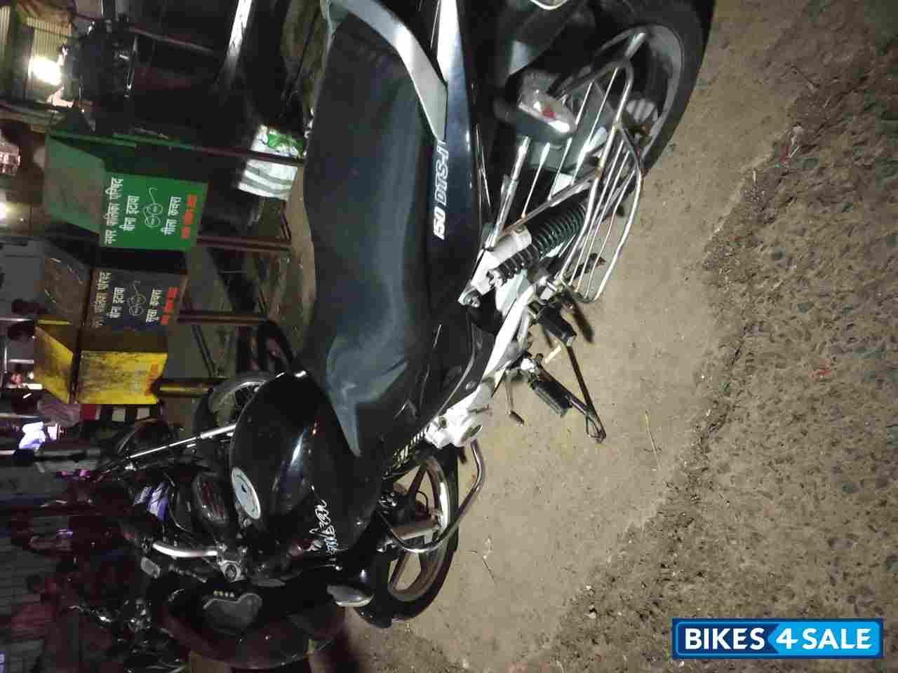 Black Bajaj Pulsar 150 DTSi