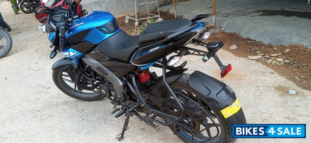 Blue Bajaj Pulsar 125 Neon BS6 Blue Bajaj Pulsar 125 Neon BS6