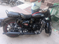 Dark Steel Black Royal Enfield Classic Stealth Black