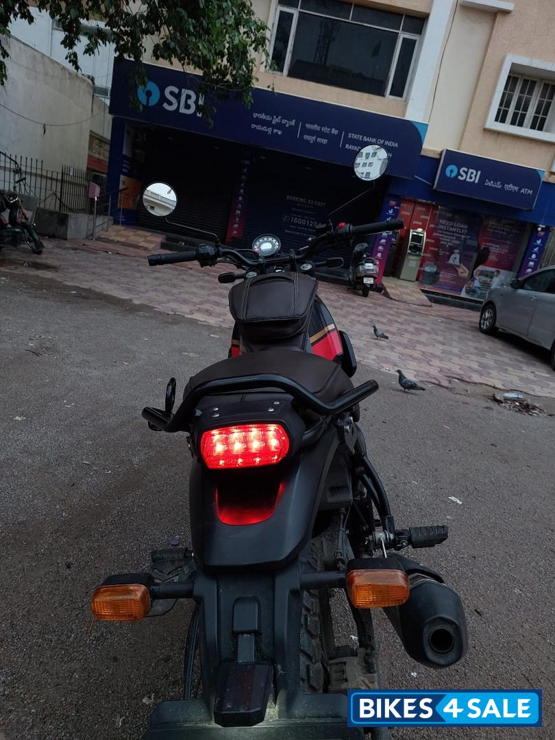 Royal Enfield Scram 411