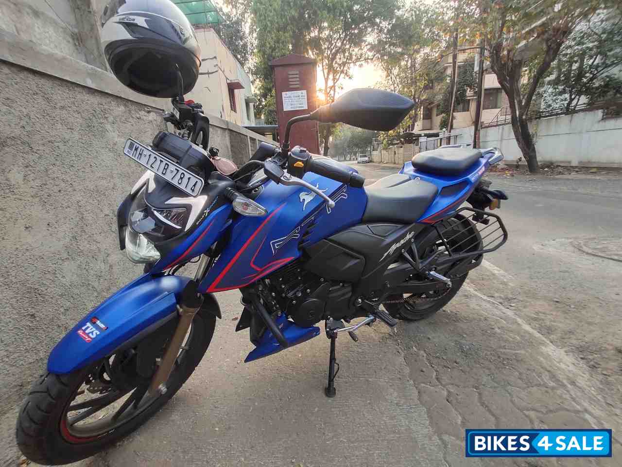 Blue TVS Apache RTR 200 Fi 4V Race Edition 2.0