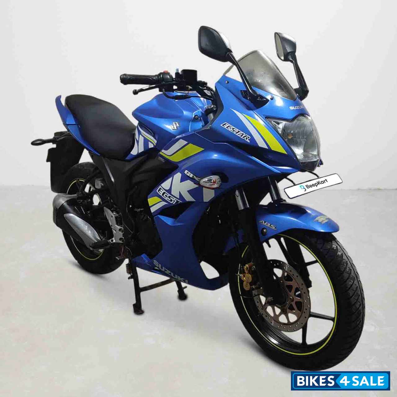 Suzuki Gixxer SF