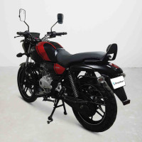 Bajaj V15