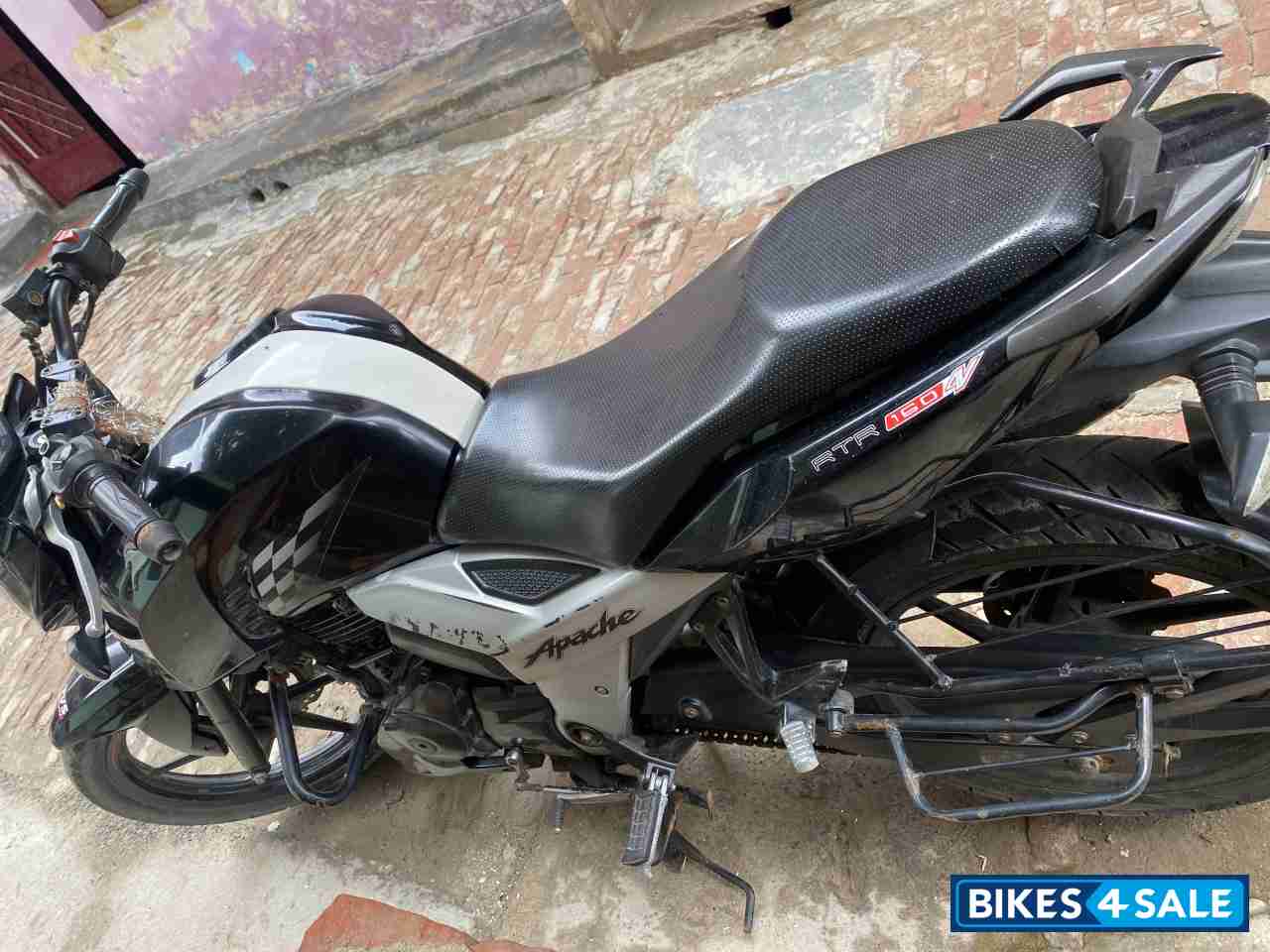 TVS Apache RTR 160 4V