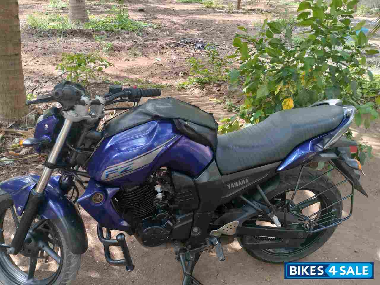 Blue Yamaha FZ