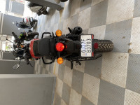 Red & Black Royal Enfield Hunter 350 Metro