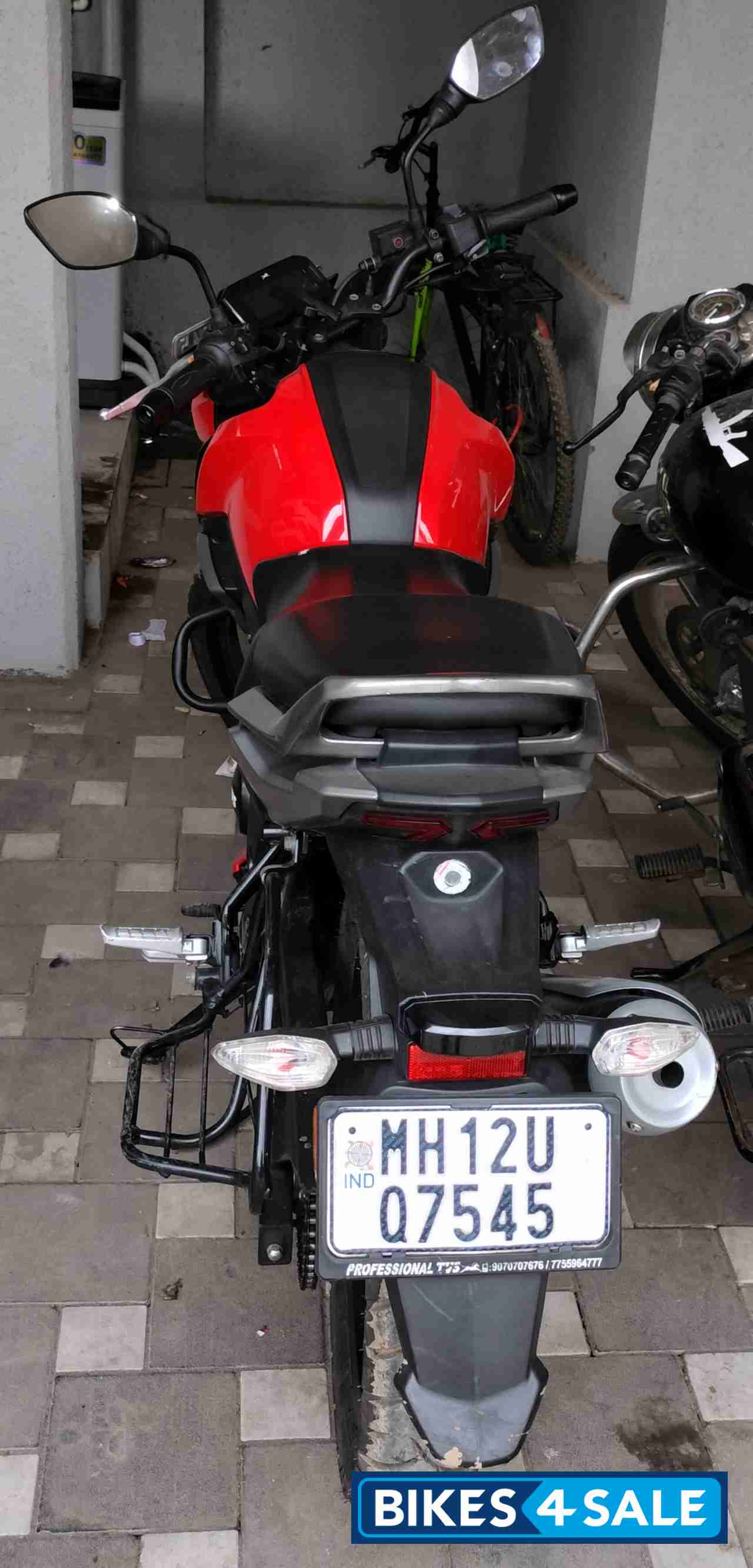 Striking Red TVS Raider 125