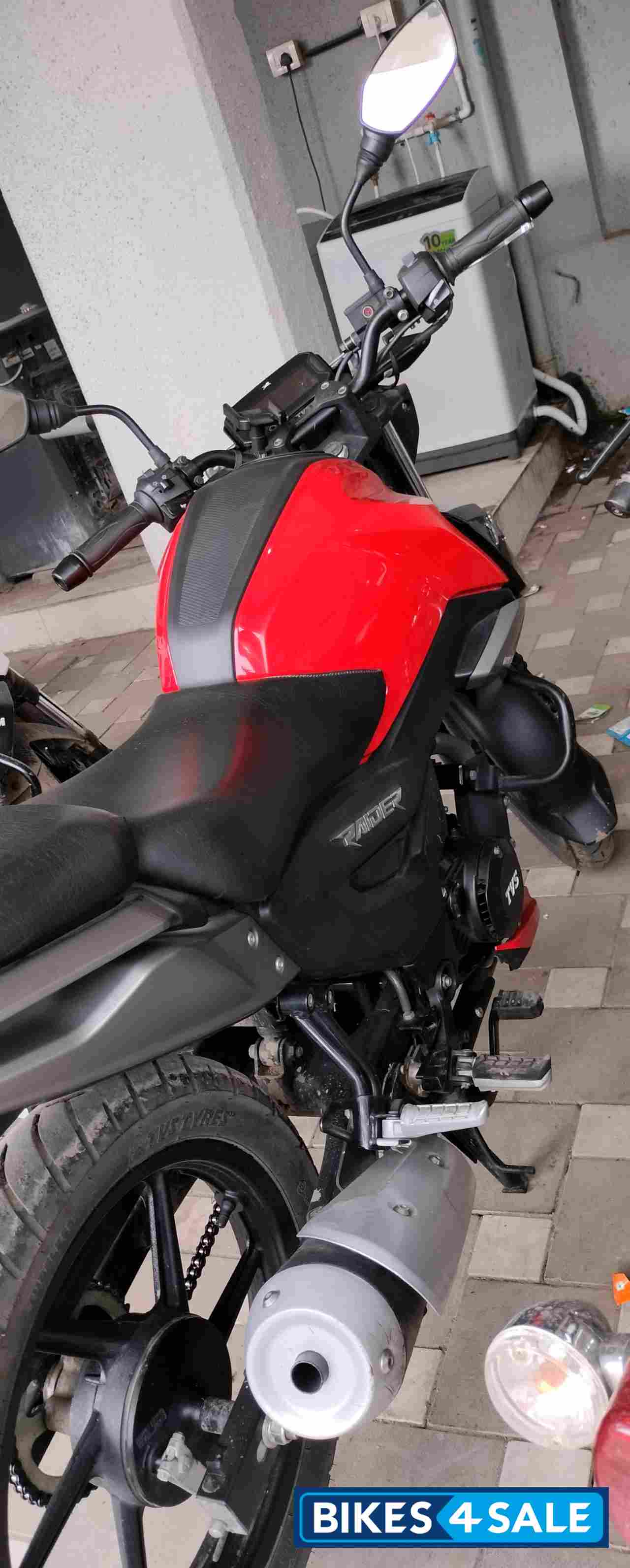 Striking Red TVS Raider 125