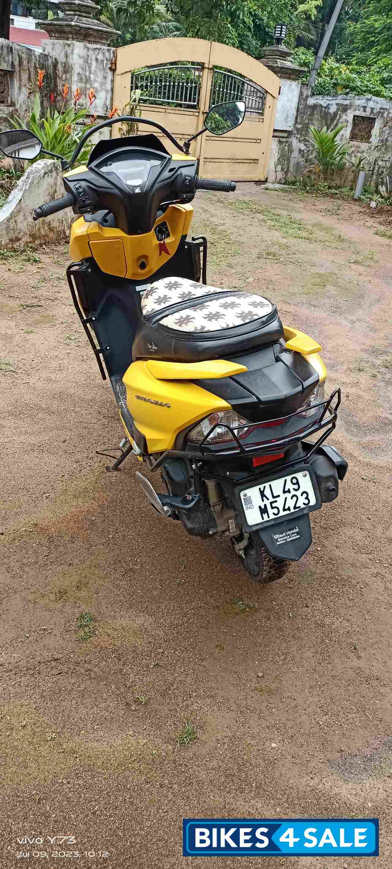 Mat Yellow Honda Grazia 125 BS6
