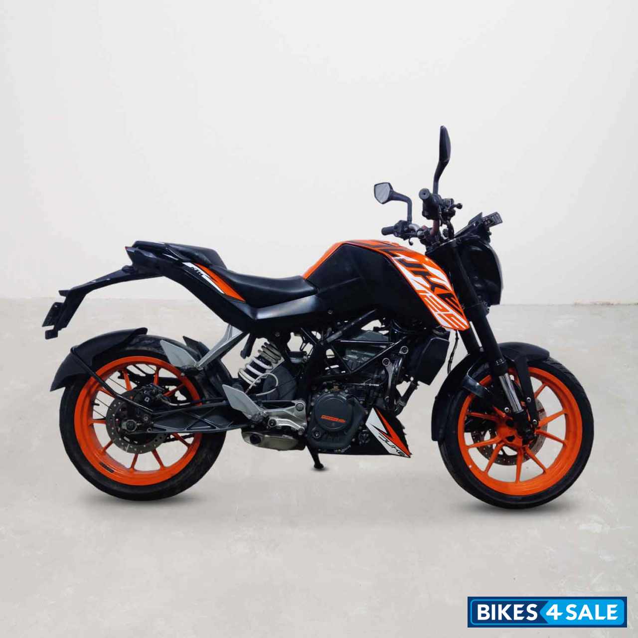 KTM Duke 125