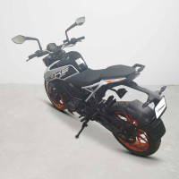 KTM Duke 200