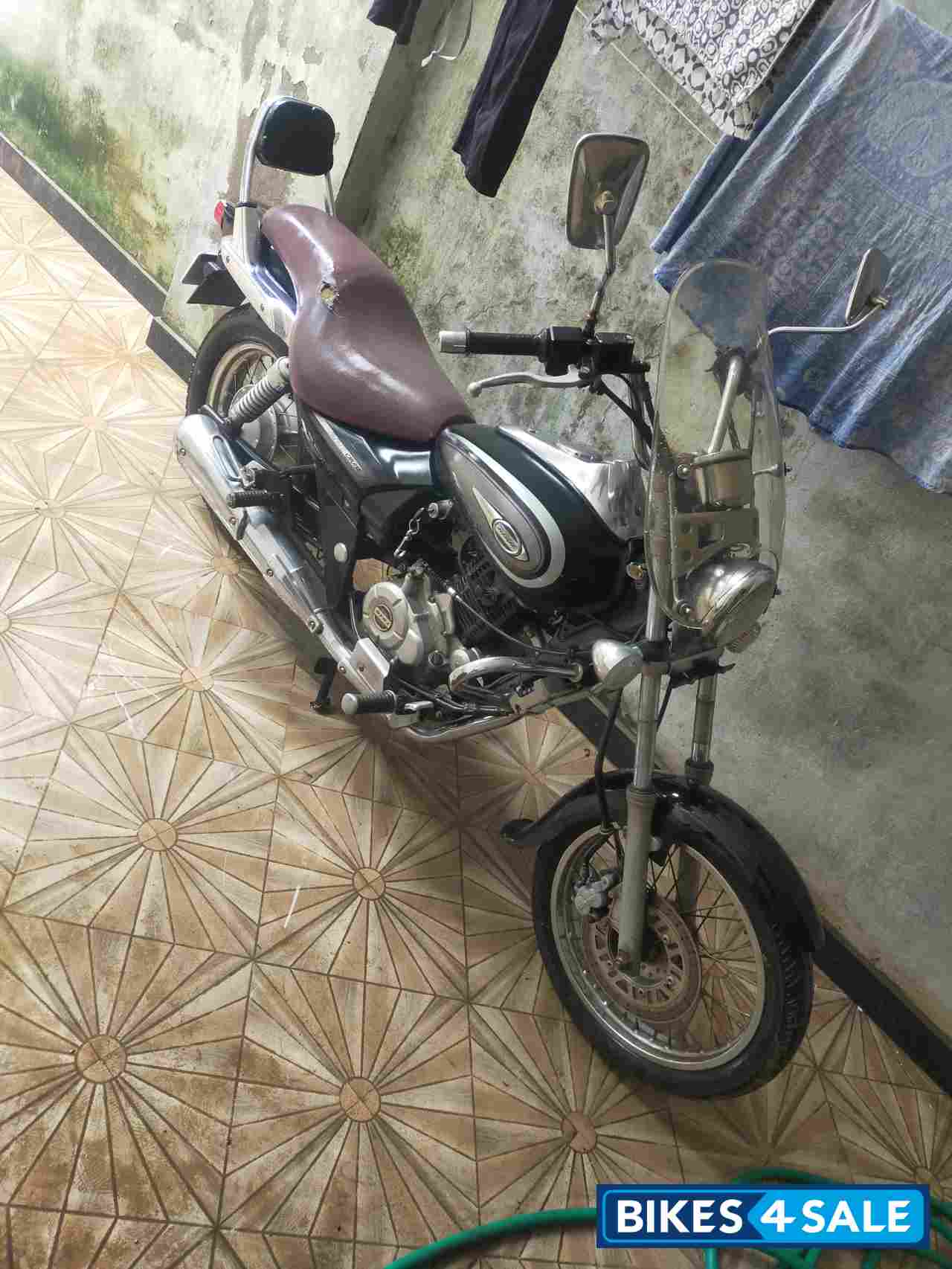 Bajaj Avenger Cruise 220
