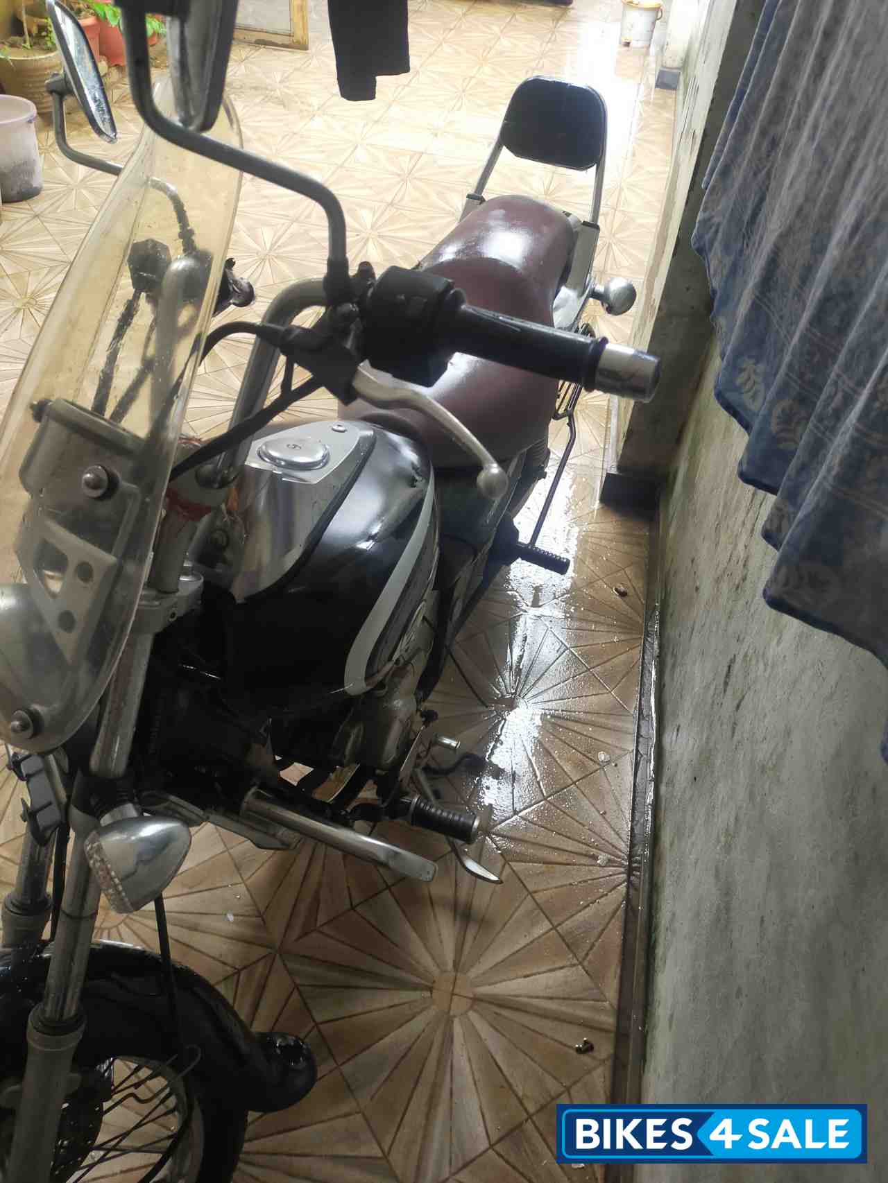 Bajaj Avenger Cruise 220