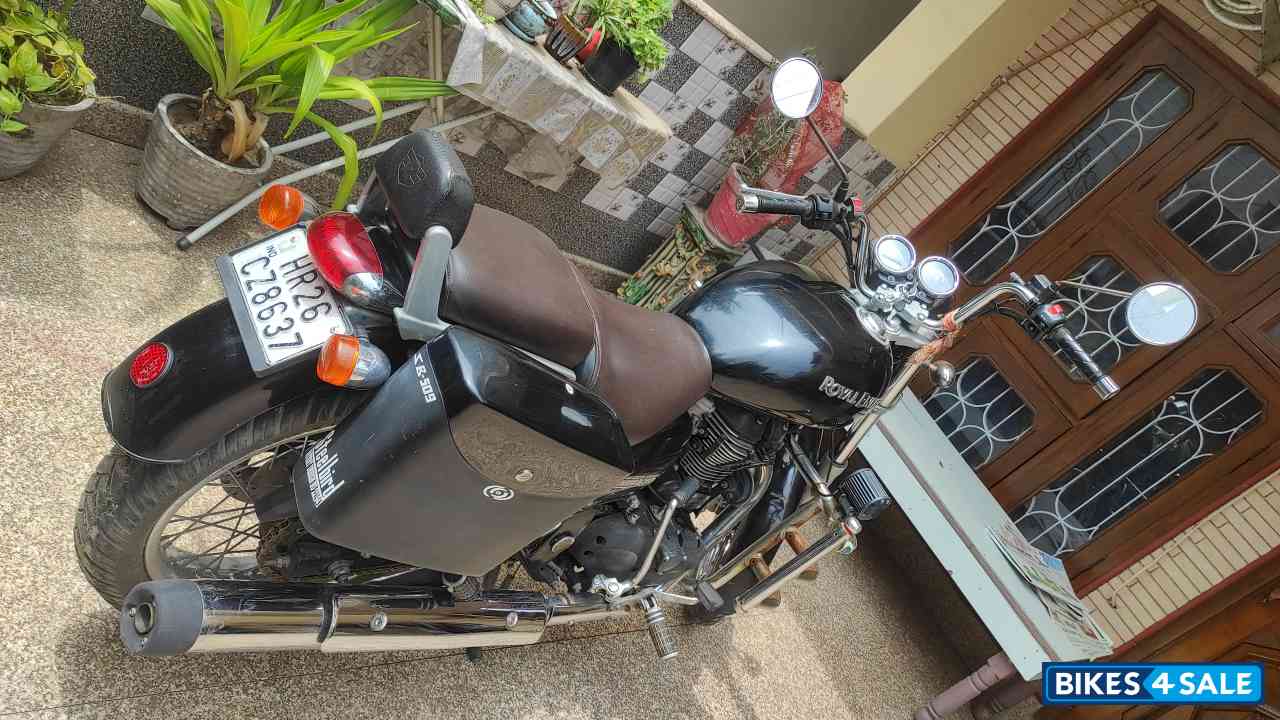 Flicker Black Royal Enfield Thunderbird 350 Flicker Black Royal Enfield Thunderbird 350
