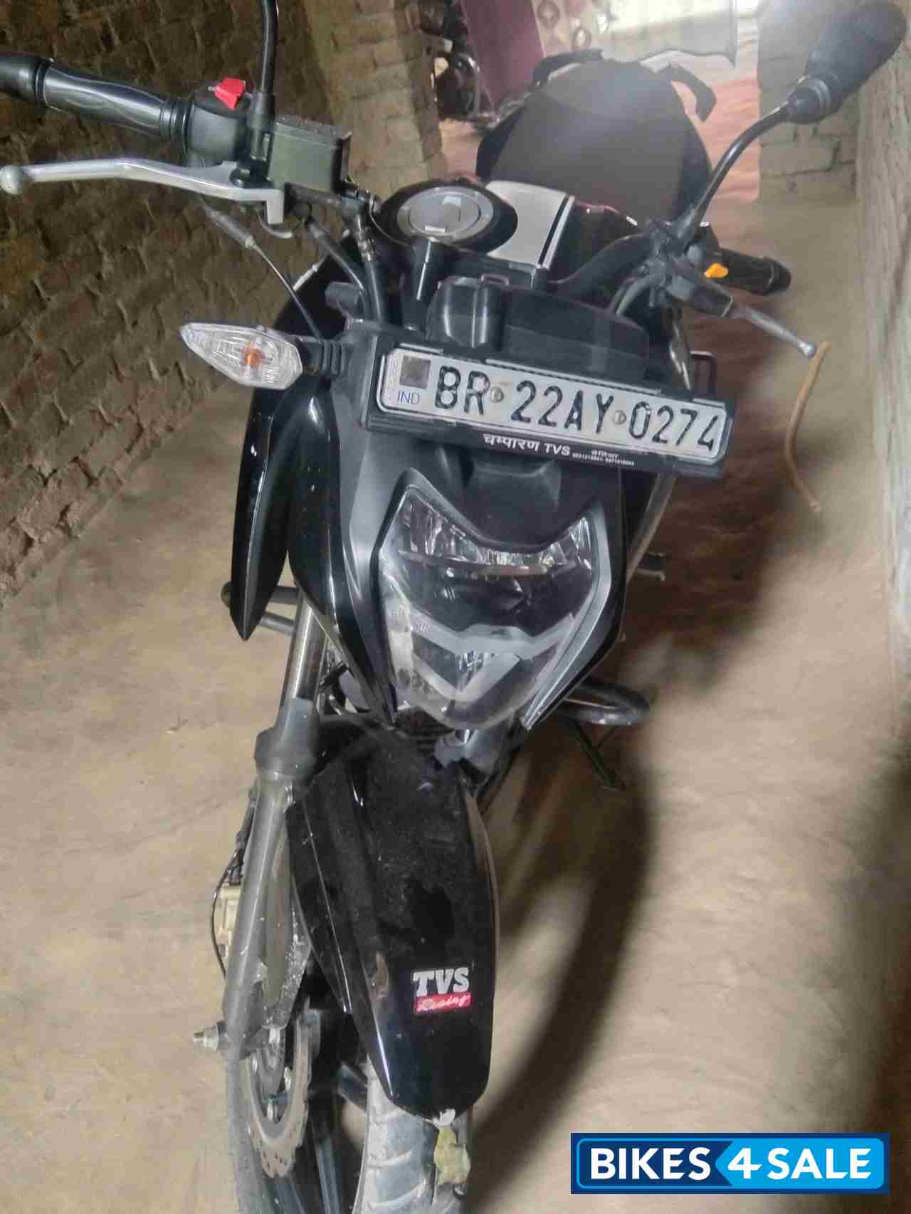 Balack Silver TVS Apache RTR 160 4V BS6