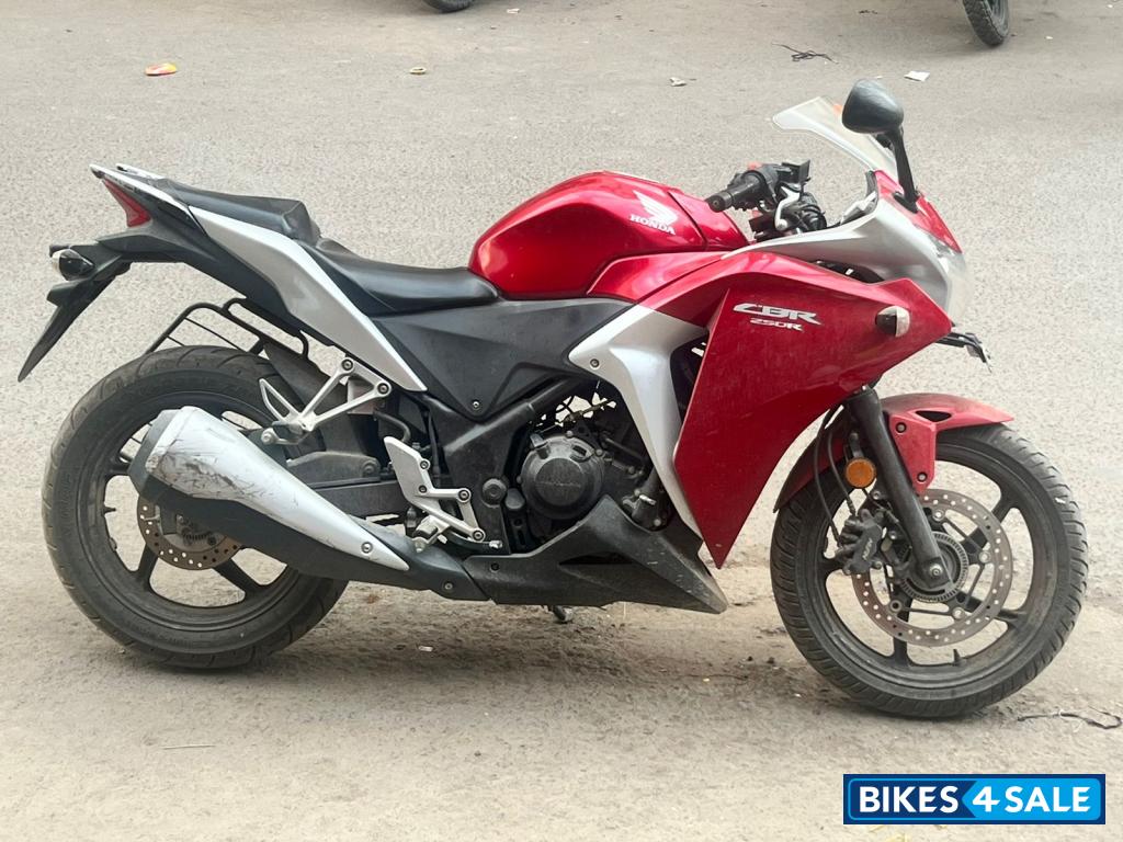 Honda CBR 250R ABS