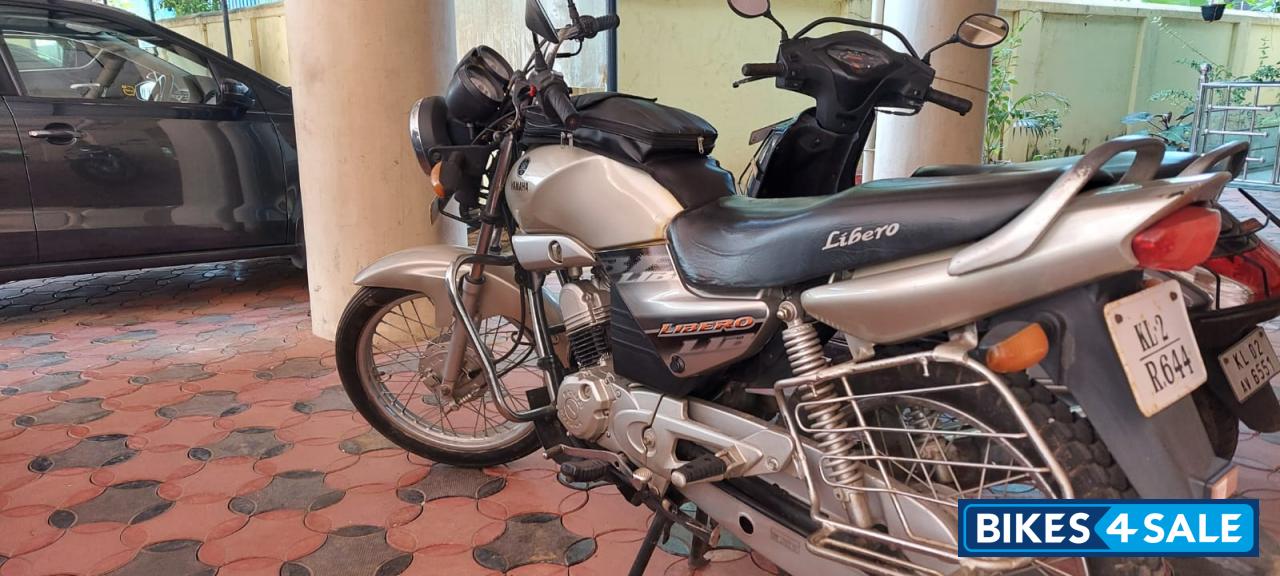 Golden Yamaha Libero