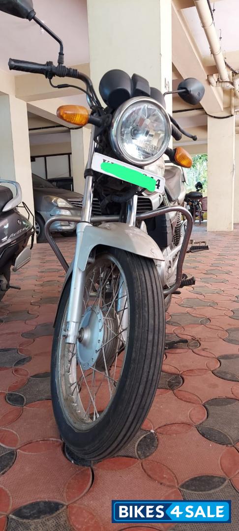 Golden Yamaha Libero