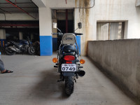 Black Bajaj Avenger 220 DTS-i