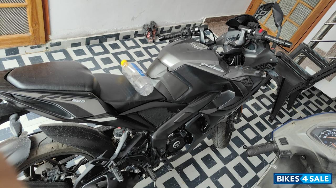 Grey Bajaj Pulsar RS 200 BS6