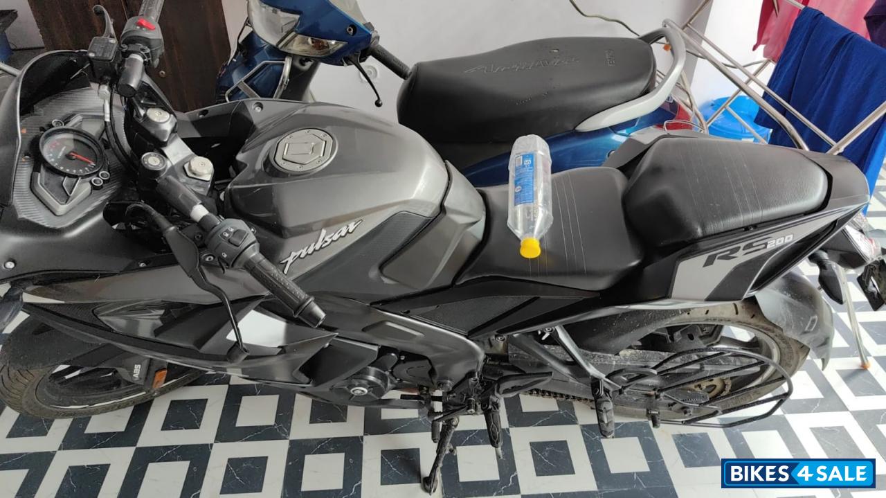Grey Bajaj Pulsar RS 200 BS6