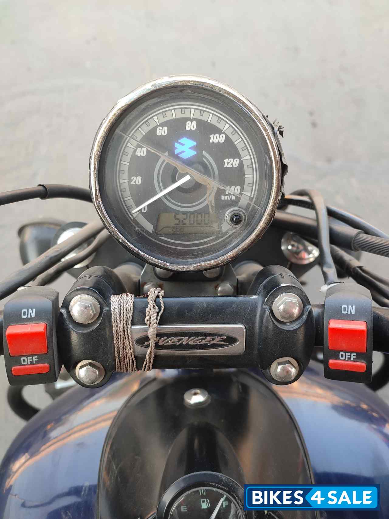 Blue Bajaj Avenger Street 150